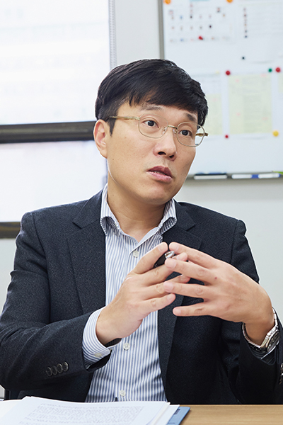 한정현 장학관 사진